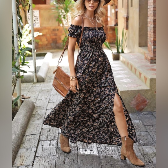 Women's Boho Floral Print Off Shoulder Short Sleeve Split Maxi A Line Dress - Picture 2 of 4